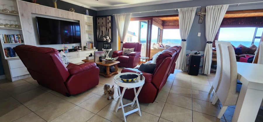 6 Bedroom Property for Sale in Noorsekloof Eastern Cape